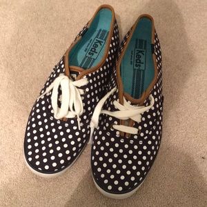 Polka dot Keds